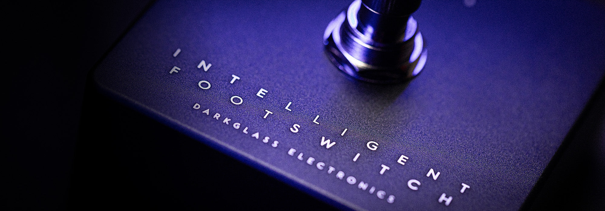 Darkglass-Intelligent-Footswitch-Product-Hero-Image