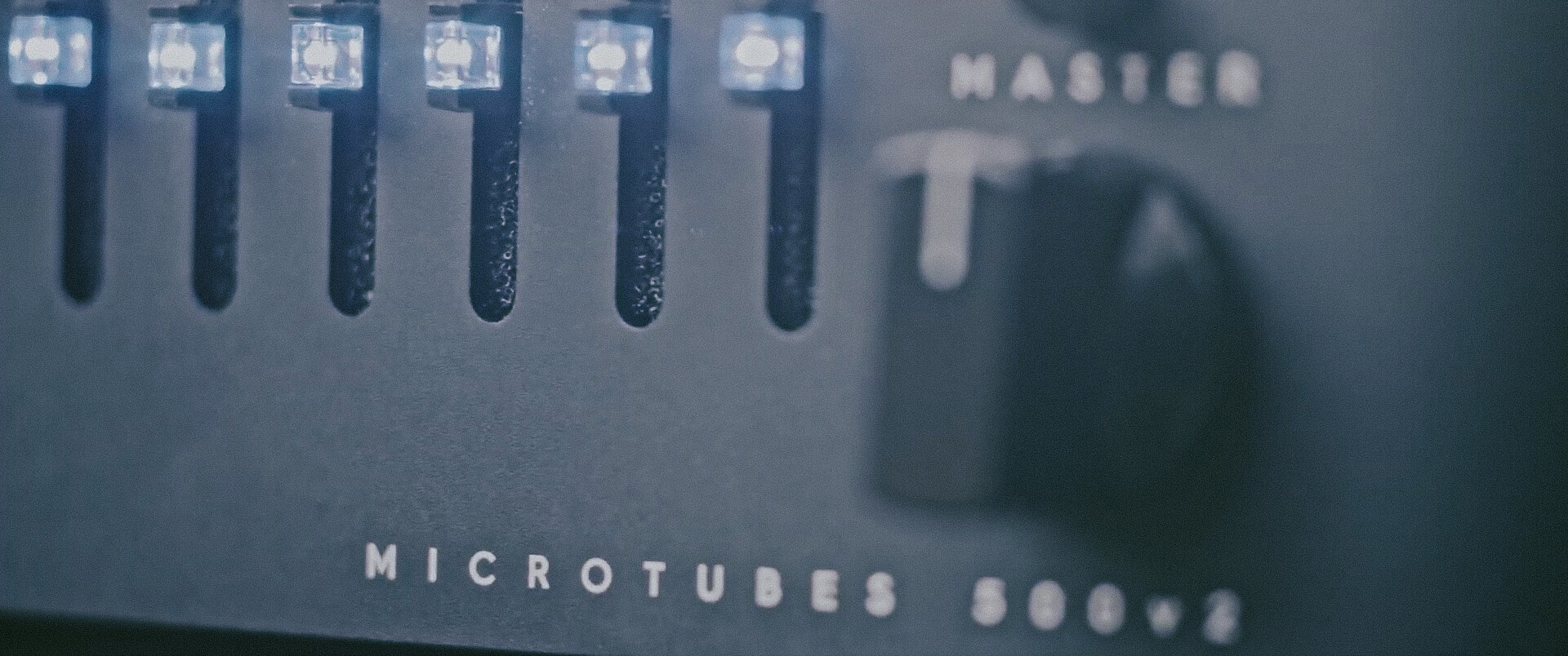Microtubes 500v2 – Darkglass Electronics