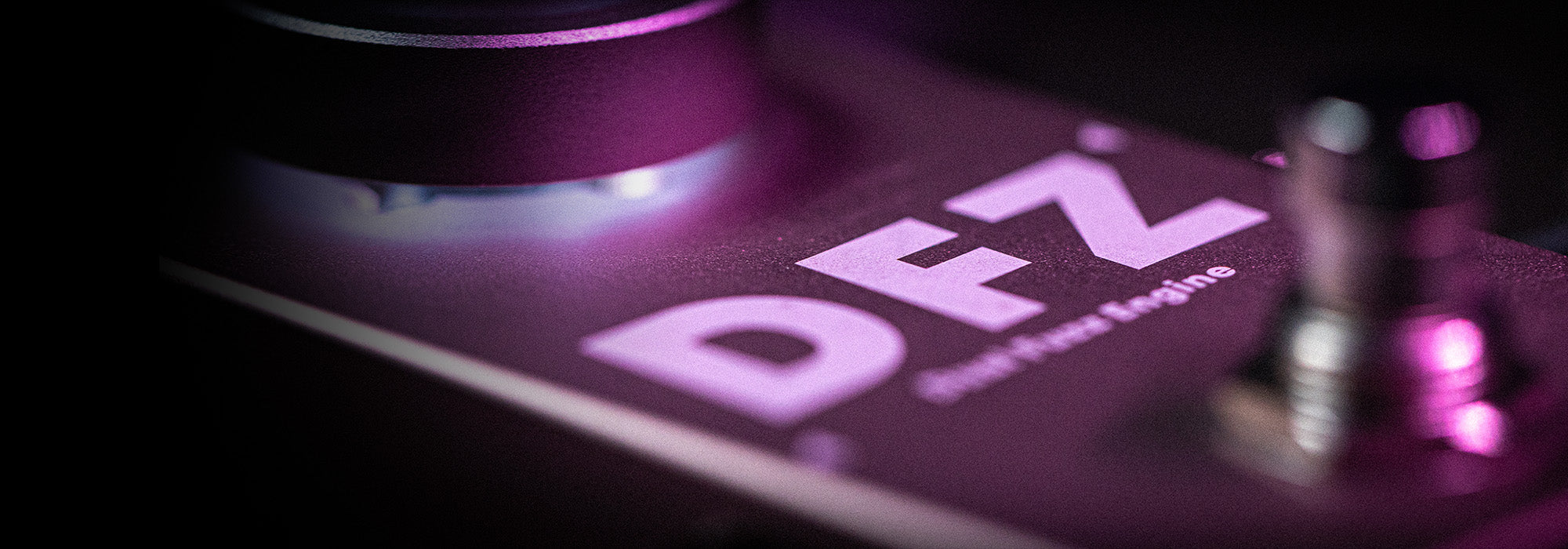 Darkglass-Duality-Fuzz-Hero-2000x700