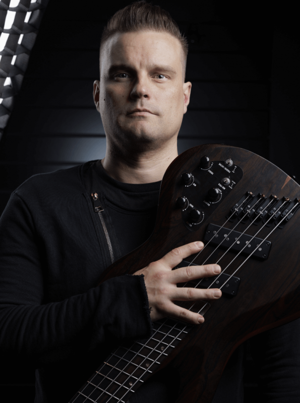 Niilo-595x800